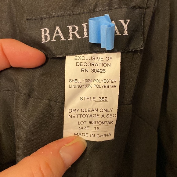 Black formal high neck halter dress - Picture 7 of 8